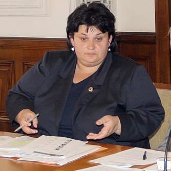 Пробват новите депутатски карти в Партийния дом