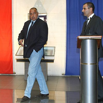 Колко са богати политиците след 1 г. на власт