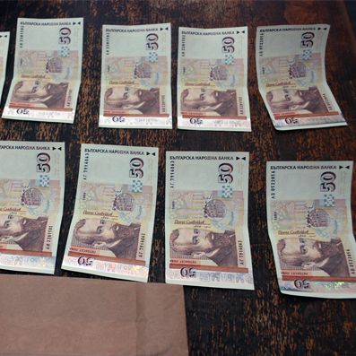 Заловиха банда, теглила кредити с чужди данни