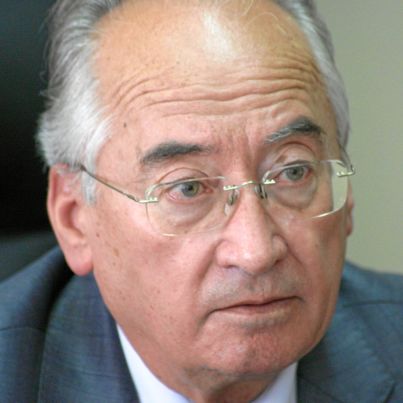 Кметът на Казанлък Стефан Дамянов нарушил закона при проект за канализация
