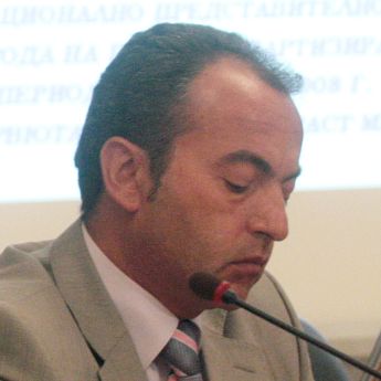 Гълъб Донев не си вършел работата, съобщи социалният министър
