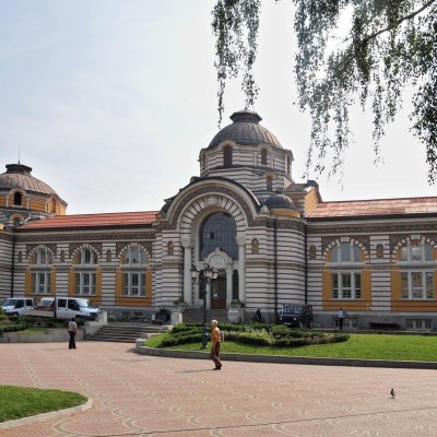 Правят Централна баня на СПА център и музей
