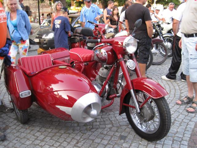 Ретро класики от 1927 се събраха в Несебър - снимки