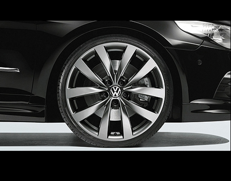 Volkswagen с нов пакет аксесоари за Passat CC