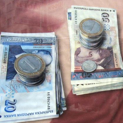 Народът трупа пари в банките, смята Борисов