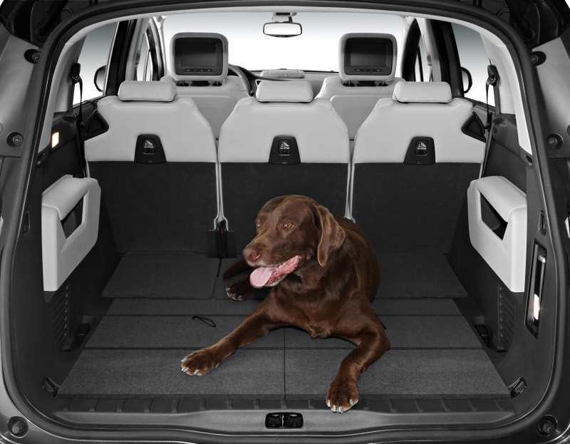 Peugeot с еко щанд на салона във Франкфурт