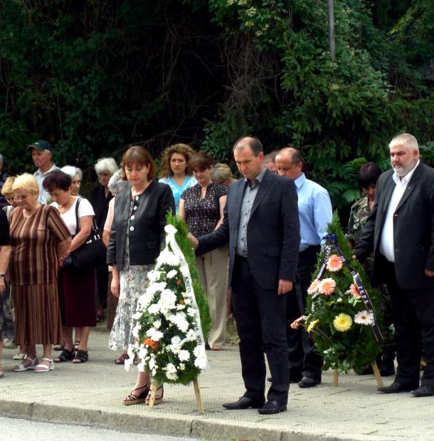 Кметът на Ямбол Георги Славов сподели, че честването на Съединението тази година е помрачено от жестока трагедия