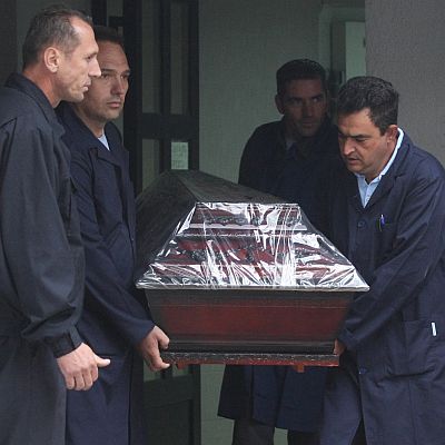На близките се наложи да направят повторно разпознаване на загиналите