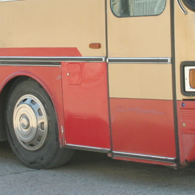 Шофьорите на автобусна линия 309 твърдят, че тя е една от най-проблемните заради ромските махали, покрай които минава
