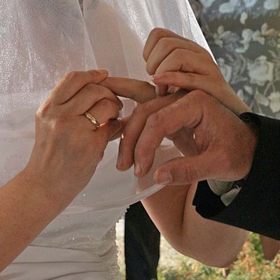 Само в София 58 двойки ще сключат брак днес