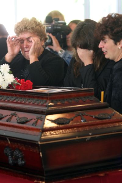 Близките ще получат по 10 000 лева от правителството