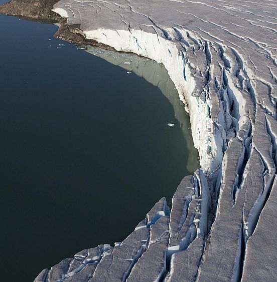 Ледовете край Гренландия се топят