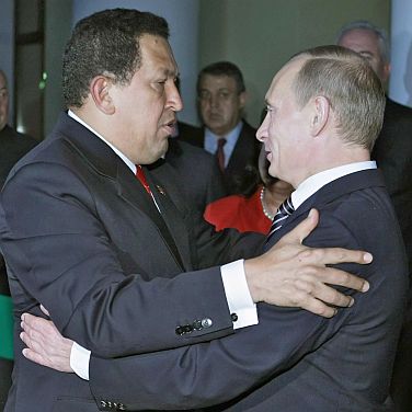 Чавес приема рублата за резервна валута