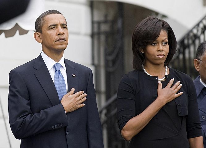Барак и Мишел Обама почитат жертвите от 11 септември