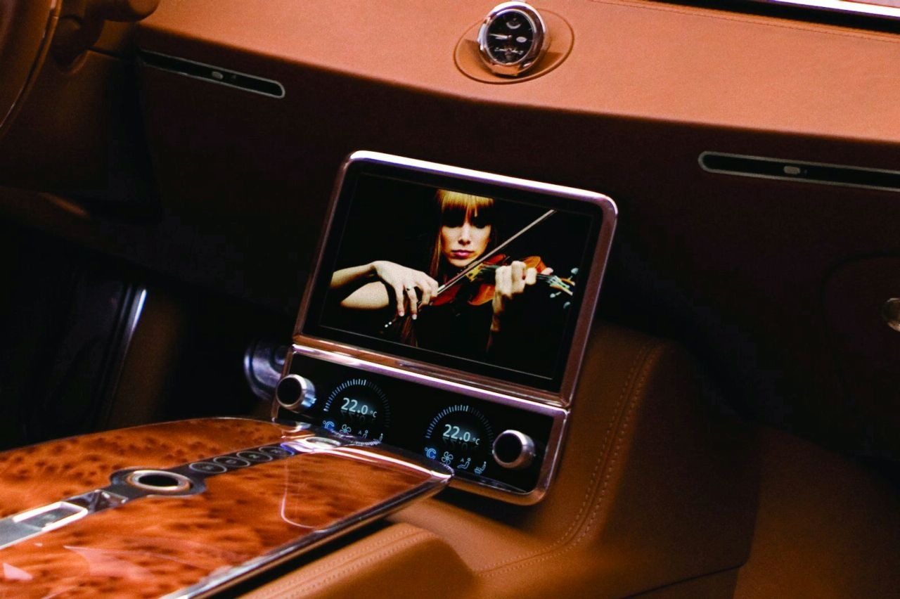 Серийното Bugatti Galibier ще се казва Royale