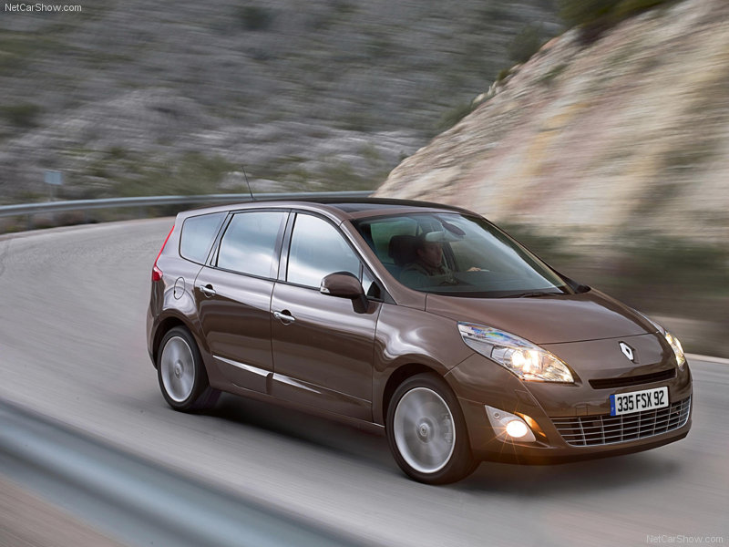 Големият Scenic на Renault е малко над нормата - 158г/км