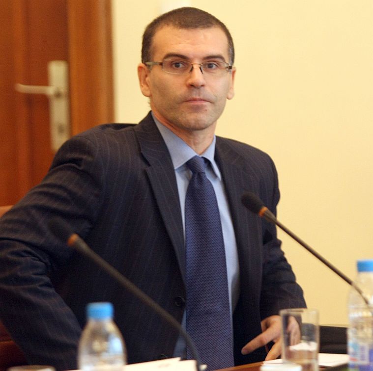 Симеон Дянков отклони въпроса дали премиерът знае за това негово решение