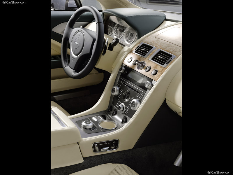 Aston Martin Rapide излиза във Франкфурт