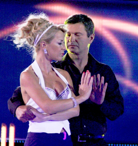 Мира сменя Милен Цветков, Део се включи във VIP Dance