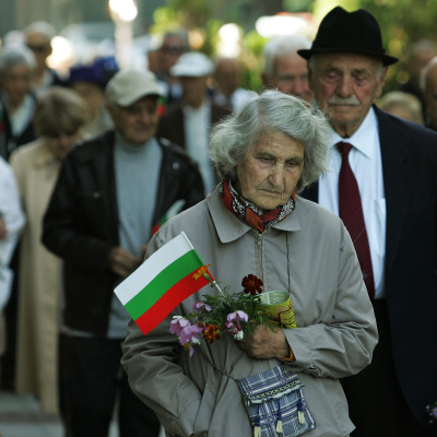 Отпускат по 500 лв. за погребение на ветеран от войните, МФ против