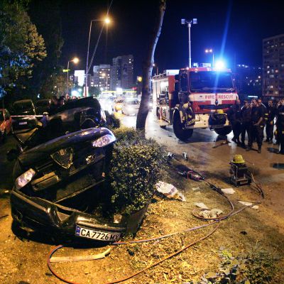 Тежък инцидент вдигна на крак полиция и пожарни на бул.  България