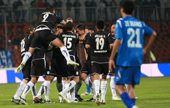 Играчите на Черноморец ликуват след гола във вратата на Левски