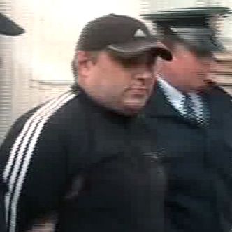 Бандитът, пребил полицай, сам се предал