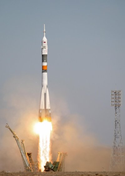 Русия се готви за пилотиран полет до Луната