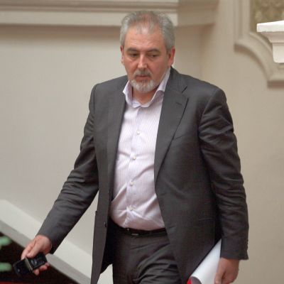 Лютви Местан потърси причините за появата на новата партия в езика на омразата
