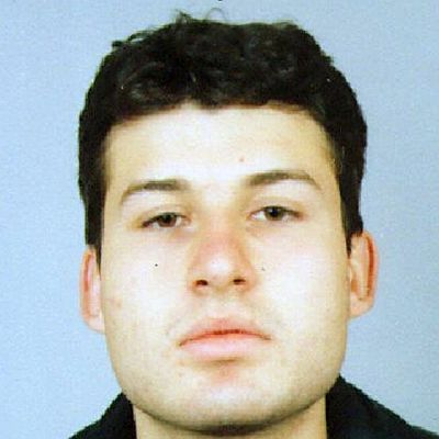 Полицията издирва 23-годишен мъж