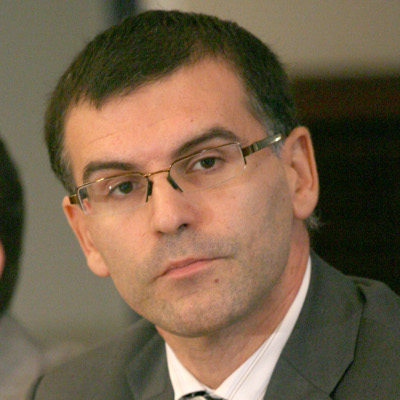 Симеон Дянков съобщи, че се подготвя закон, в който ще бъде заложено следенето и регулацията на залаганията