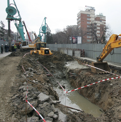 Едновременно с метрото се изграждат и буферни паркинги