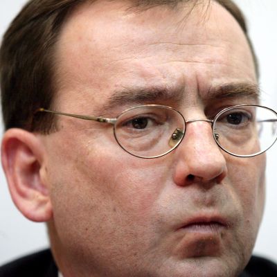 Шефът на антикорупционната служба в Полша Мариуш Камински беше уволнен за злоупотреба с власт