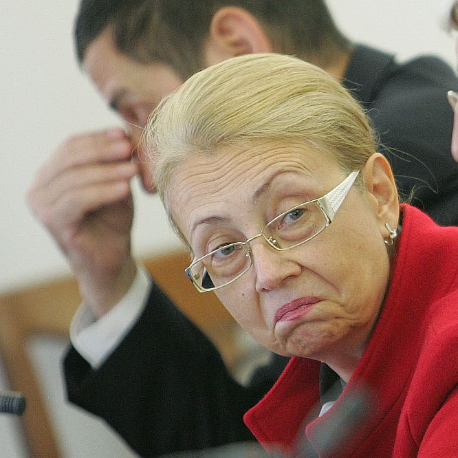 Скандалът с магистратските имоти не е повод пак да се каже нещо лошо за ВСС, заяви Анелия Мингова