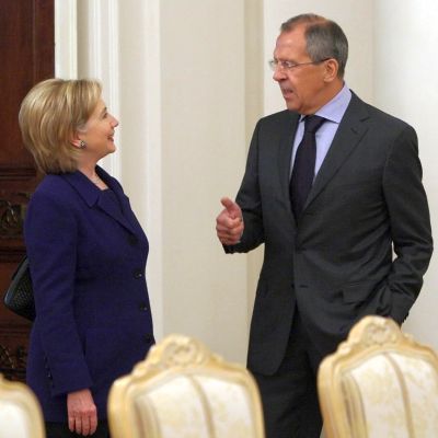 Лавров и Клинтън постигнаха пробив по оръжейния договор