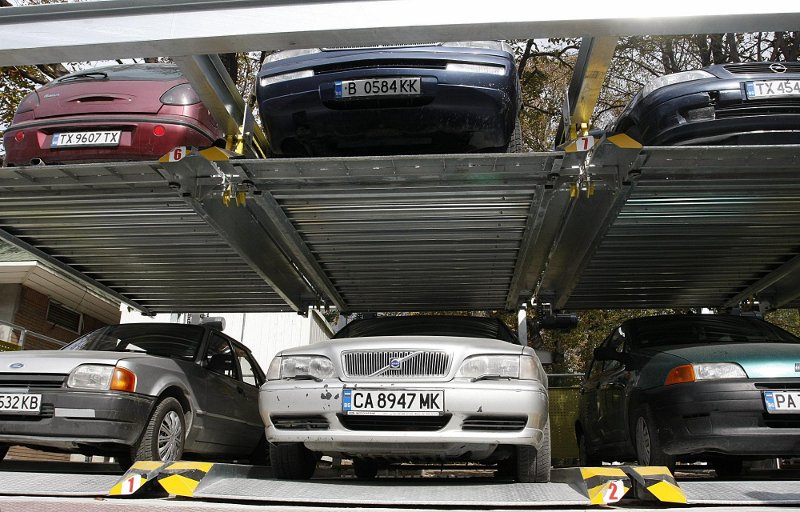 11 двуетажни паркинги поставят във Варна