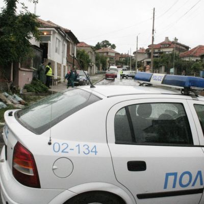 Младежът бил братовчед на бащата и живеел в съседна къща