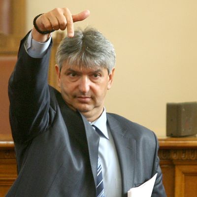 Депутат от ГЕРБ опитал да спре репортаж за митничар