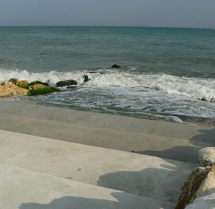 Възстановиха пряк път към морето в Балчик