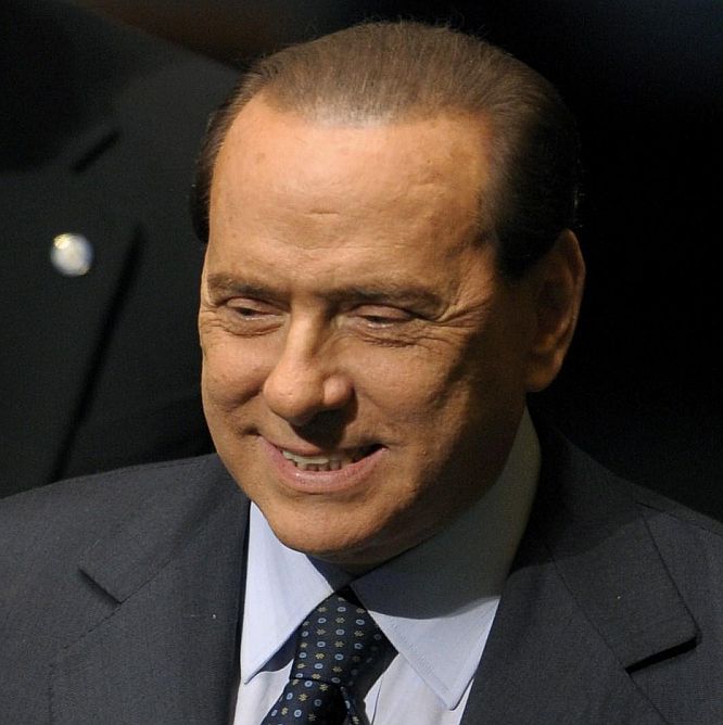 Силвио Берлускони не успя да намали данъците