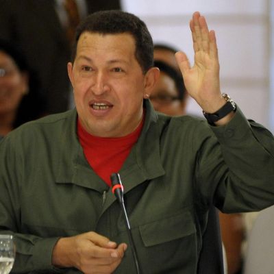 Чавес прикани към антикризисно къпане - до 3 минути
