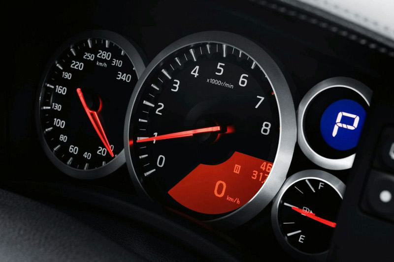 Nissan показа обновен GT-R в Токио