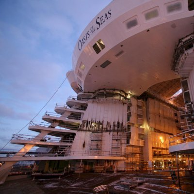 Пускат по вода най-големия круизен кораб