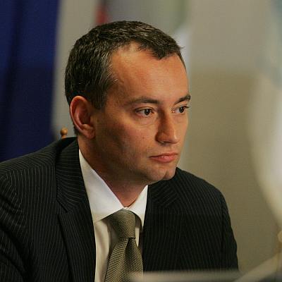 Министър Николай Младенов посети ранените в болницата в Кандахар
