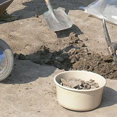 Проучванията на археолозите в района бяха предизвикани от строителството на автомагистралата