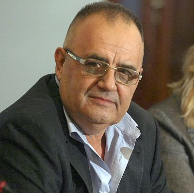 Дори да нямат документи, собствениците да не губят надежда, заяви Божидар Димитров