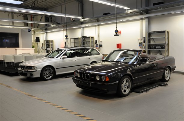 Показаха 20 години крита версия на BMW M5