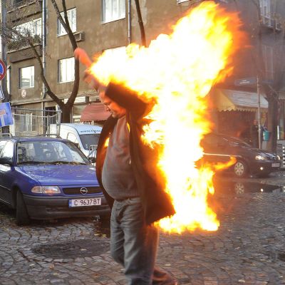 Росен Марков се самозапали пред БНТ