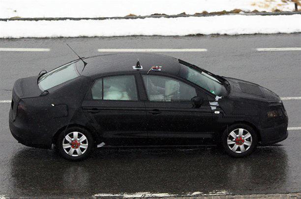 VW тества новия VW Polo Sedan
