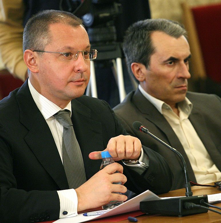 Сергей Станишев и Пламен Орешарски обявиха, че фискалният резерв е източен